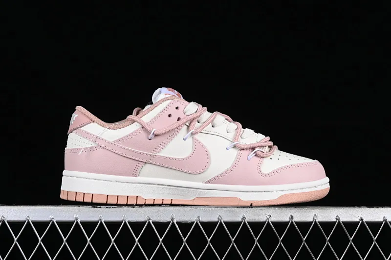 All categories Nk SB Dunk series Nk SB Dunk Low low-top sneakers Nk Dunk Low Spd berry carved rose pink retro sweetheart retro college style SB strap low-top casual sneakers DD1503-118